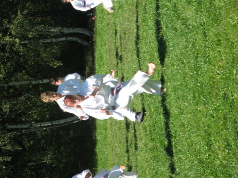 image028